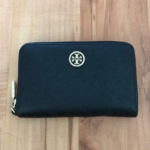 Tory Burch Robinson Zip Continental Wallet